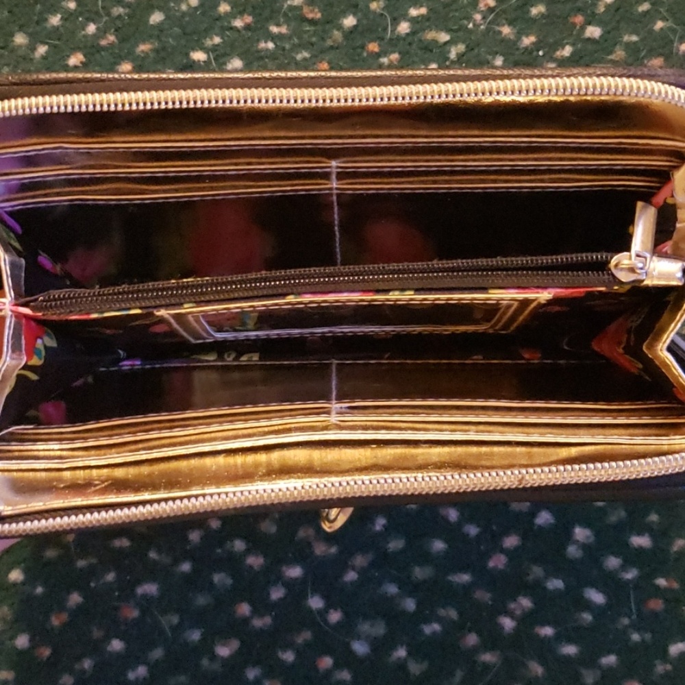 Wristlet - Picture 2 of 2